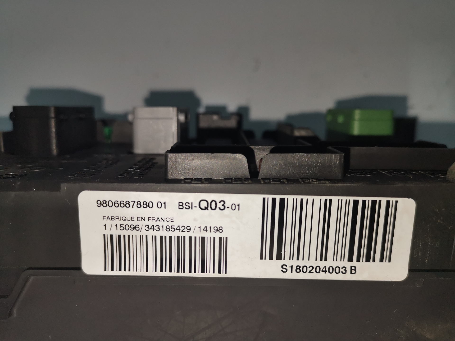 PEUGEOT 308 T9 (2013-2021) Fuse Box 9806687880, S180204003B, BSI-Q03-01 25237086