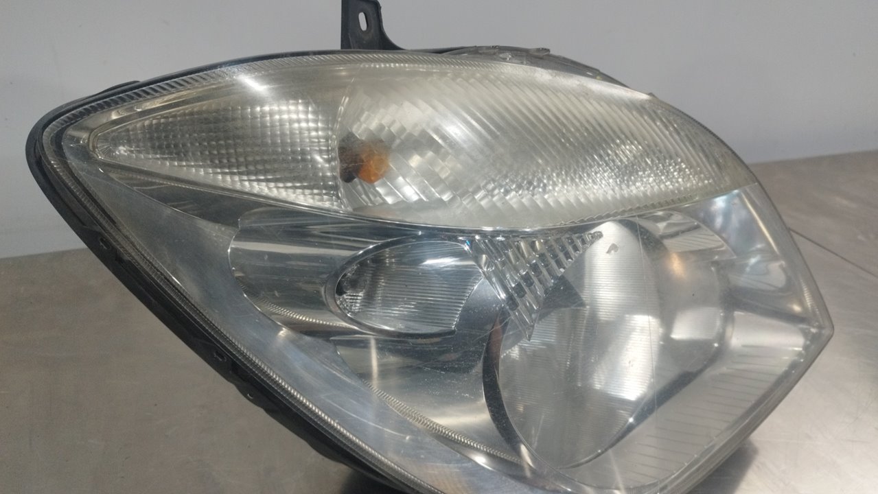 MERCEDES-BENZ Sprinter 2 generation (906) (2006-2018) Front Right Headlight A9068200461 24925596