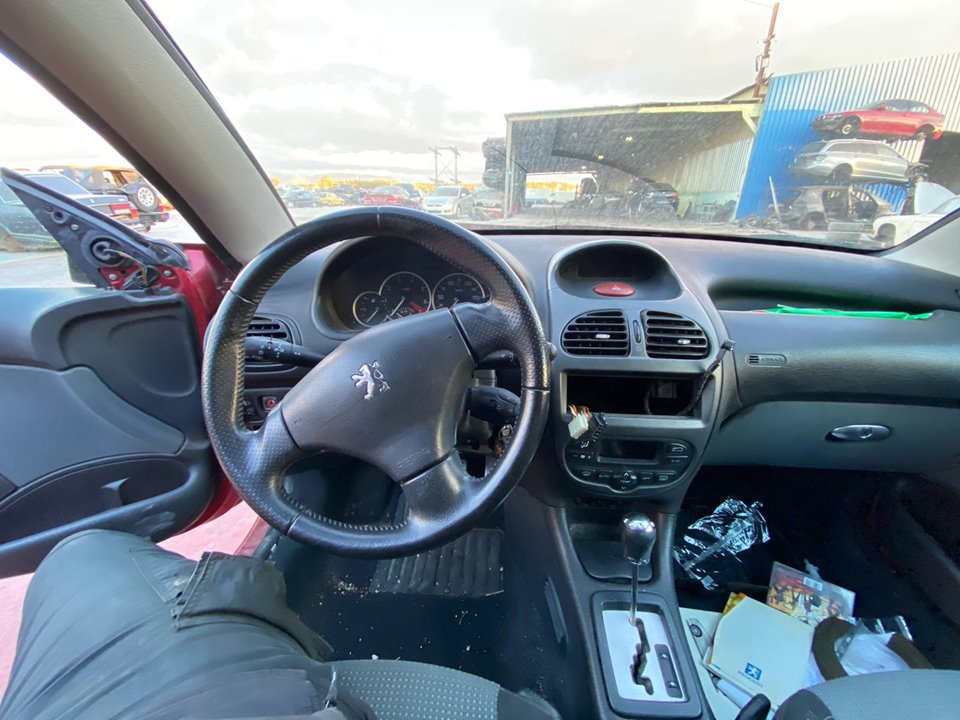 PEUGEOT 206 1 generation (1998-2009) Супорт тормозов передний правый Y01132, N2.Z1.9.1.4 24913510