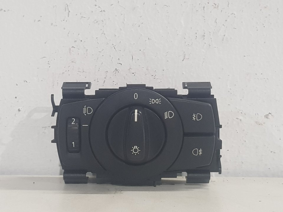 BMW 1 Series E81/E82/E87/E88 (2004-2013) Headlight Switch Control Unit 6932794 22757764