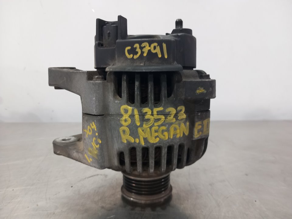 RENAULT Megane 2 generation (2002-2012) Alternator 8200290215 23572022