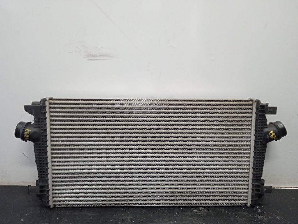 OPEL Astra J (2009-2020) Radiateur de refroidisseur intermédiaire 13267647 25893496