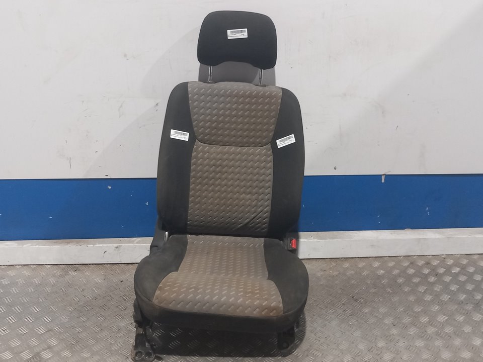 NISSAN NP300 1 generation (2008-2015) Front Right Seat 24939884