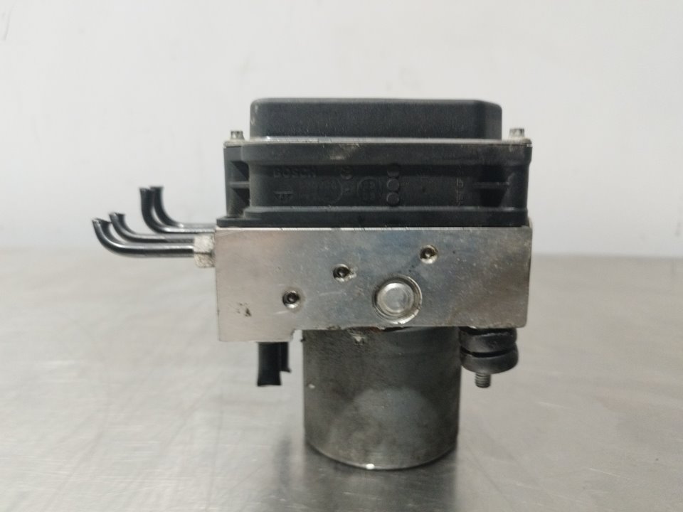 AUDI A4 B7/8E (2004-2008) ABS pumpe 25897521