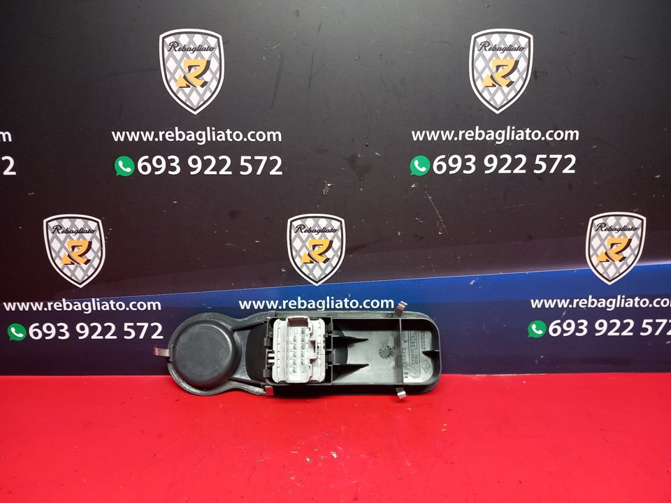 RENAULT Modus 1 generation (2004-2012) Front Left Door Window Switch 8200278438 24908415