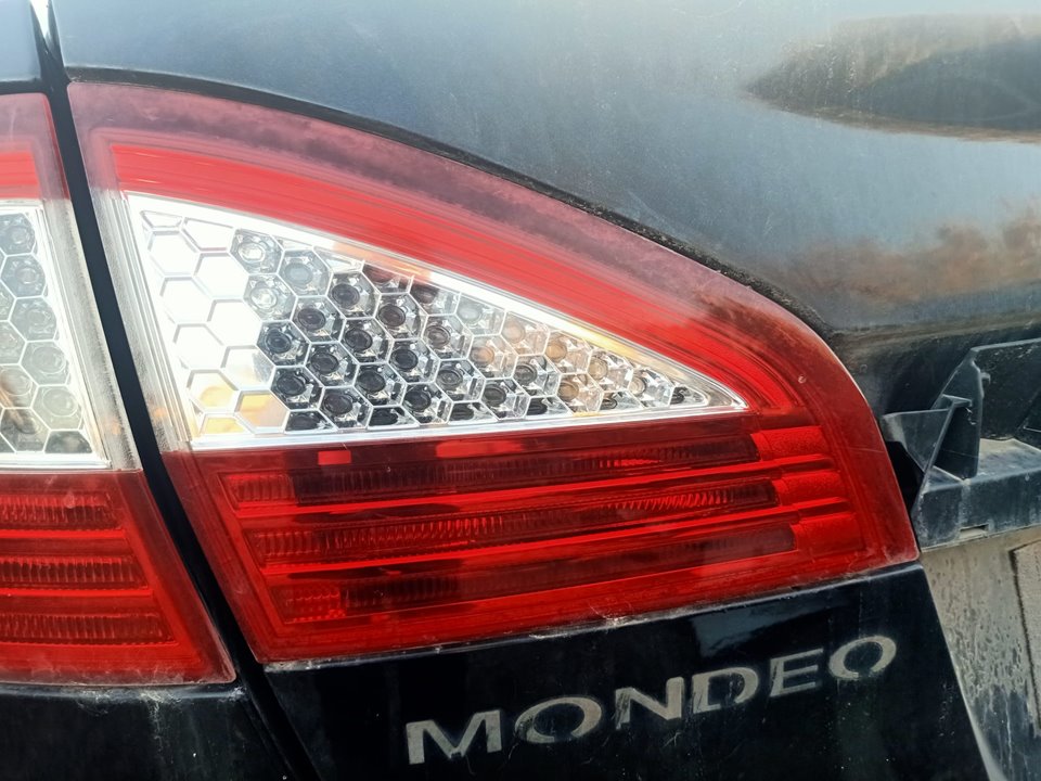 FORD Mondeo 3 generation (2000-2007) Galinis kairys žibintas 24910152