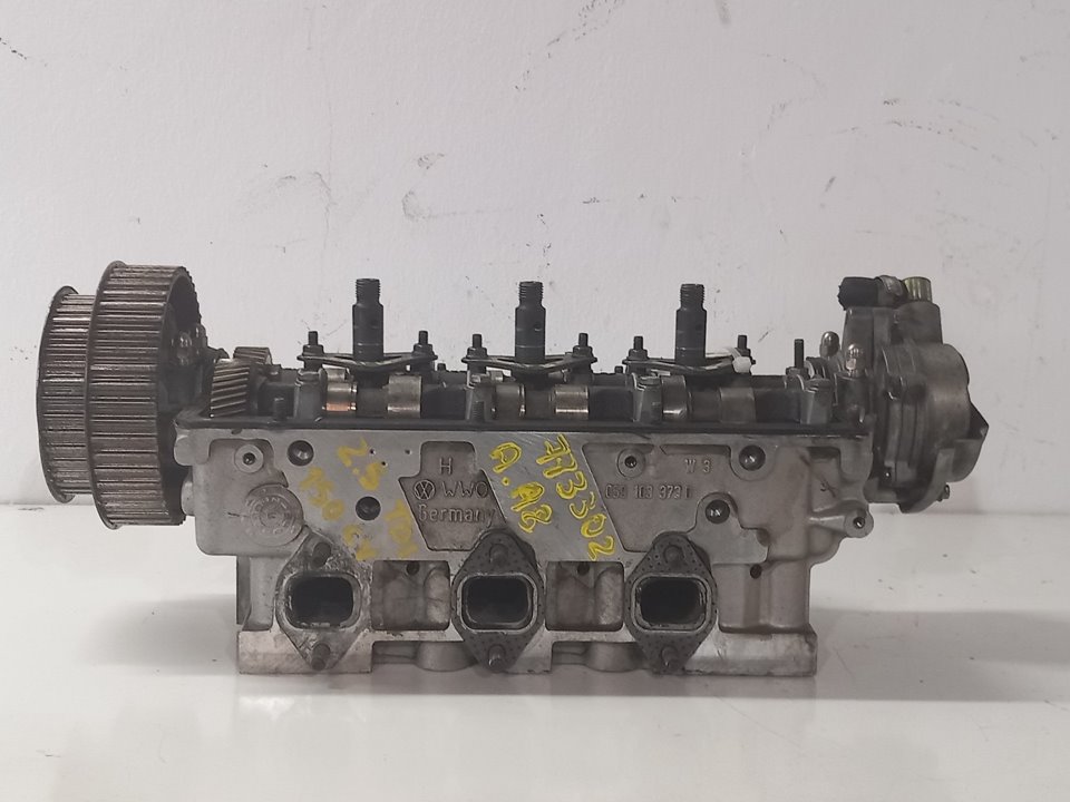 AUDI A8 D2/4D (1994-2002) Motorens sylinderhode 059103373D5900331 24920416