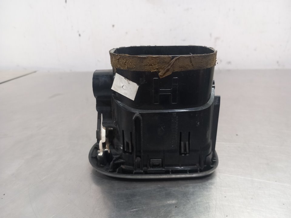 Rejilla aireadora 8FS 9683043377 de Citroen C3 picasso (sh_) 2010-0 95 CV - pieza usada
