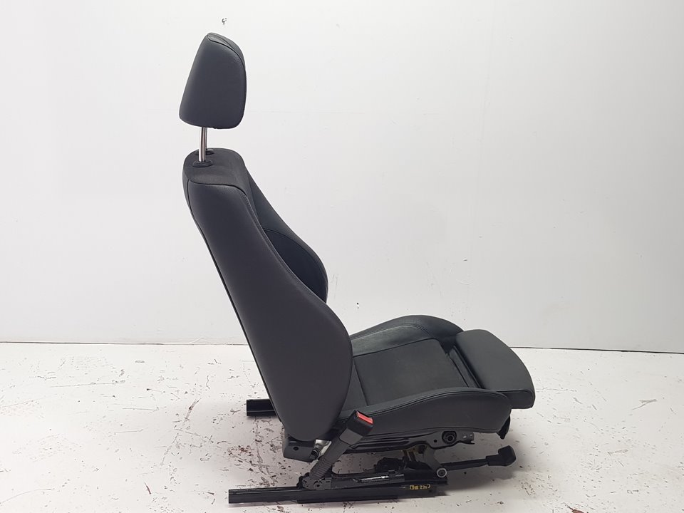 BMW 3 Series E90/E91/E92/E93 (2004-2013) Front Left Seat 24913106