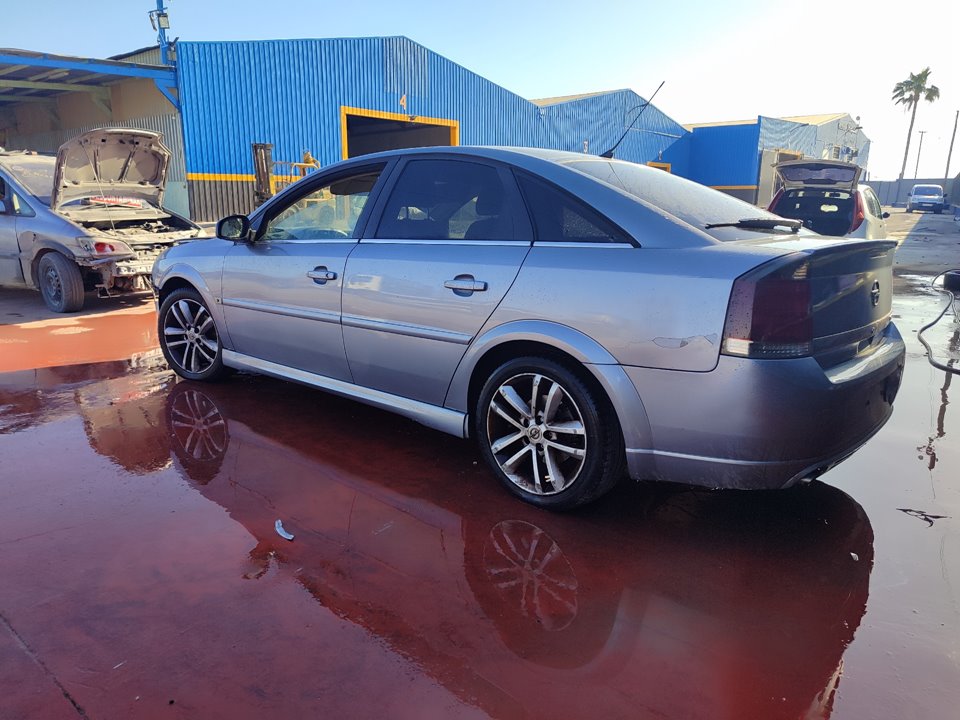 OPEL Vectra Galinis kairys žibintas 13157646 24936438