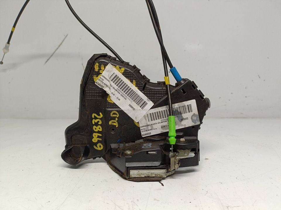 TOYOTA Auris 1 generation (2006-2012) Front Right Door Lock A046693 24912946