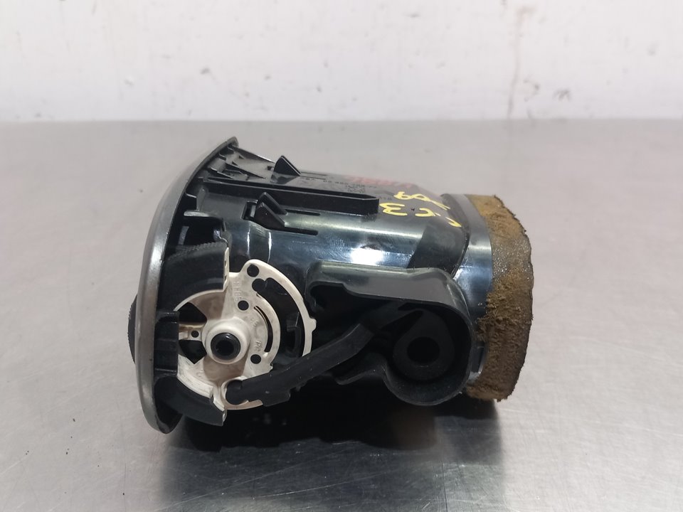 Rejilla aireadora 8FS 9683043377 de Citroen C3 picasso (sh_) 2010-0 95 CV - pieza usada