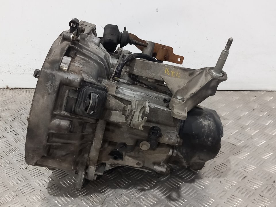 MAZDA Logan 1 generation (2004-2012) Коробка передач JH3052 24757480