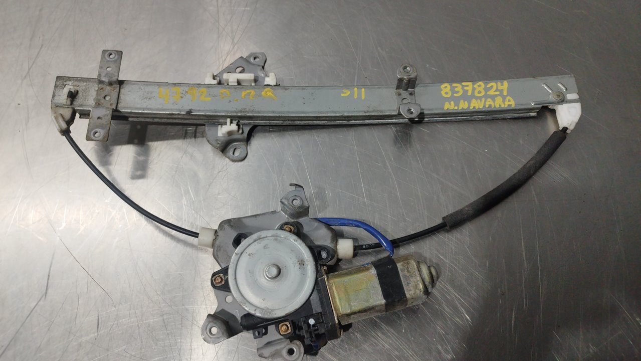 NISSAN NP300 1 generation (2008-2015) Front Left Door Window Regulator 807312S410 24940272