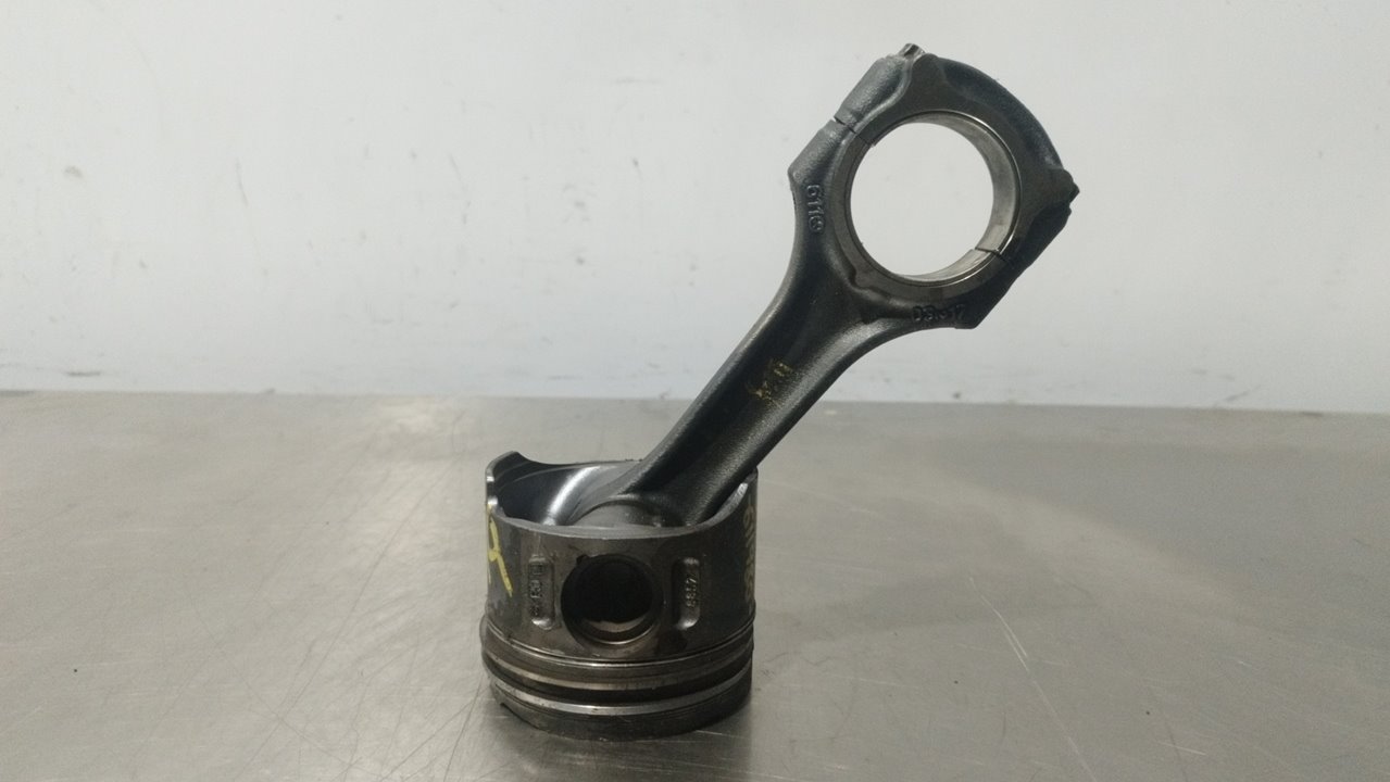 MERCEDES-BENZ Vito W638 (1996-2003) Connecting Rod 24940732