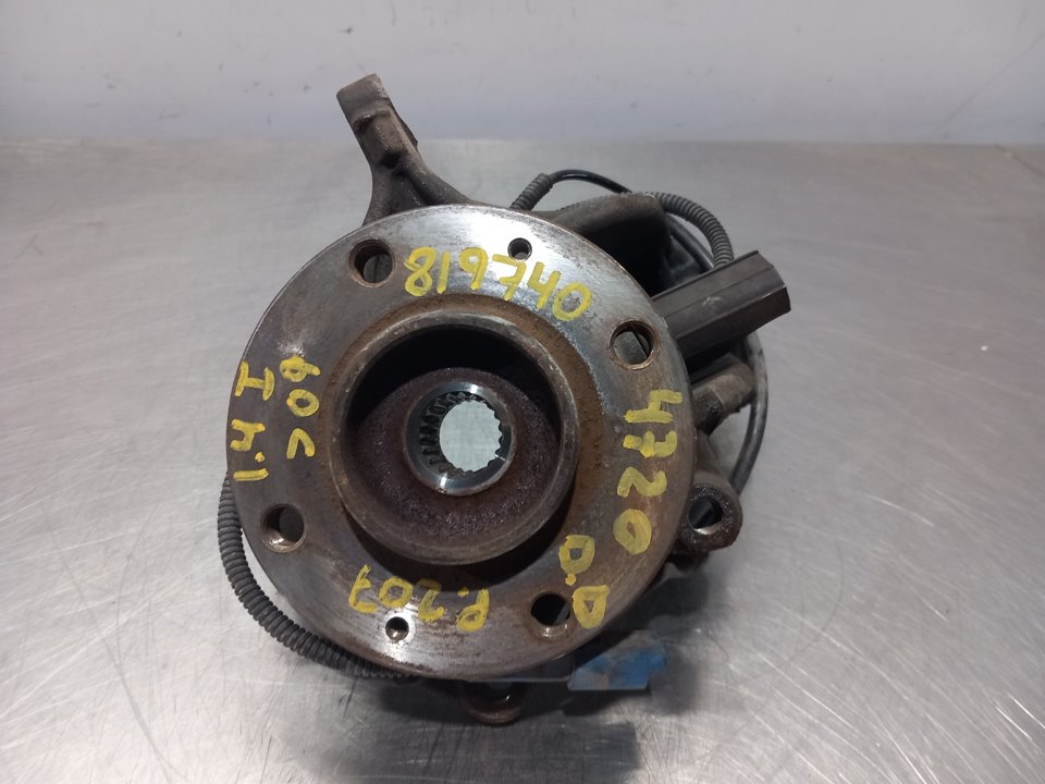 PEUGEOT 207 1 generation (2006-2009) Front Right Wheel Hub 24935005