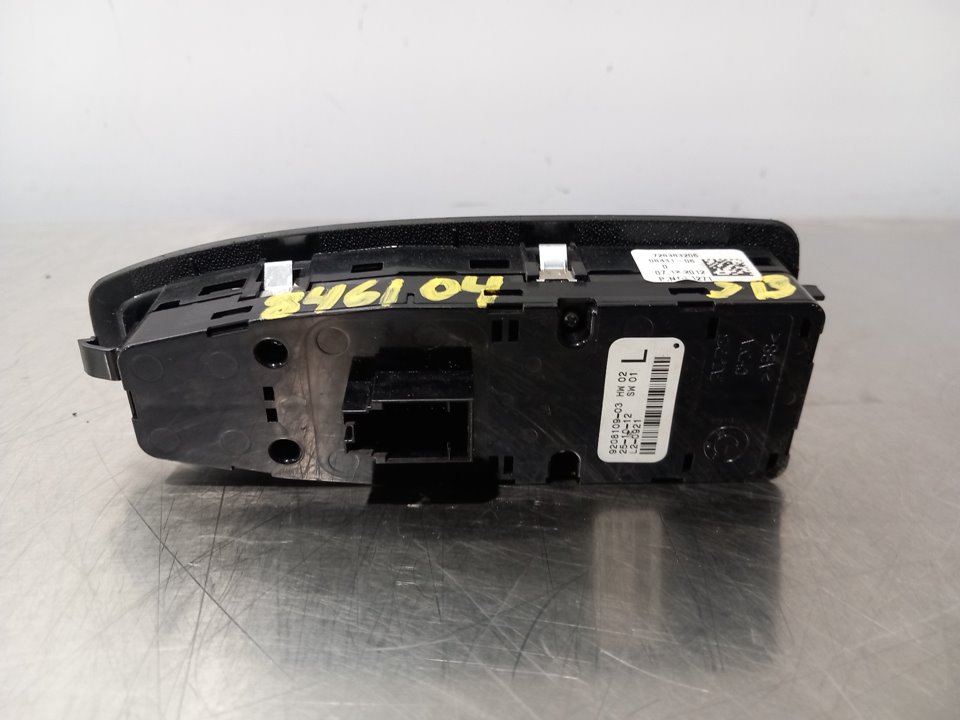 BMW 3 Series F30/F31 (2011-2020) Vasemman etuoven ikkunan kytkin 920810903 25246599