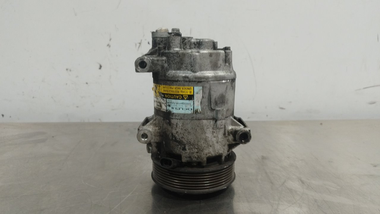 RENAULT Megane 2 generation (2002-2012) Hасос кондиционера 8200053264 24936184