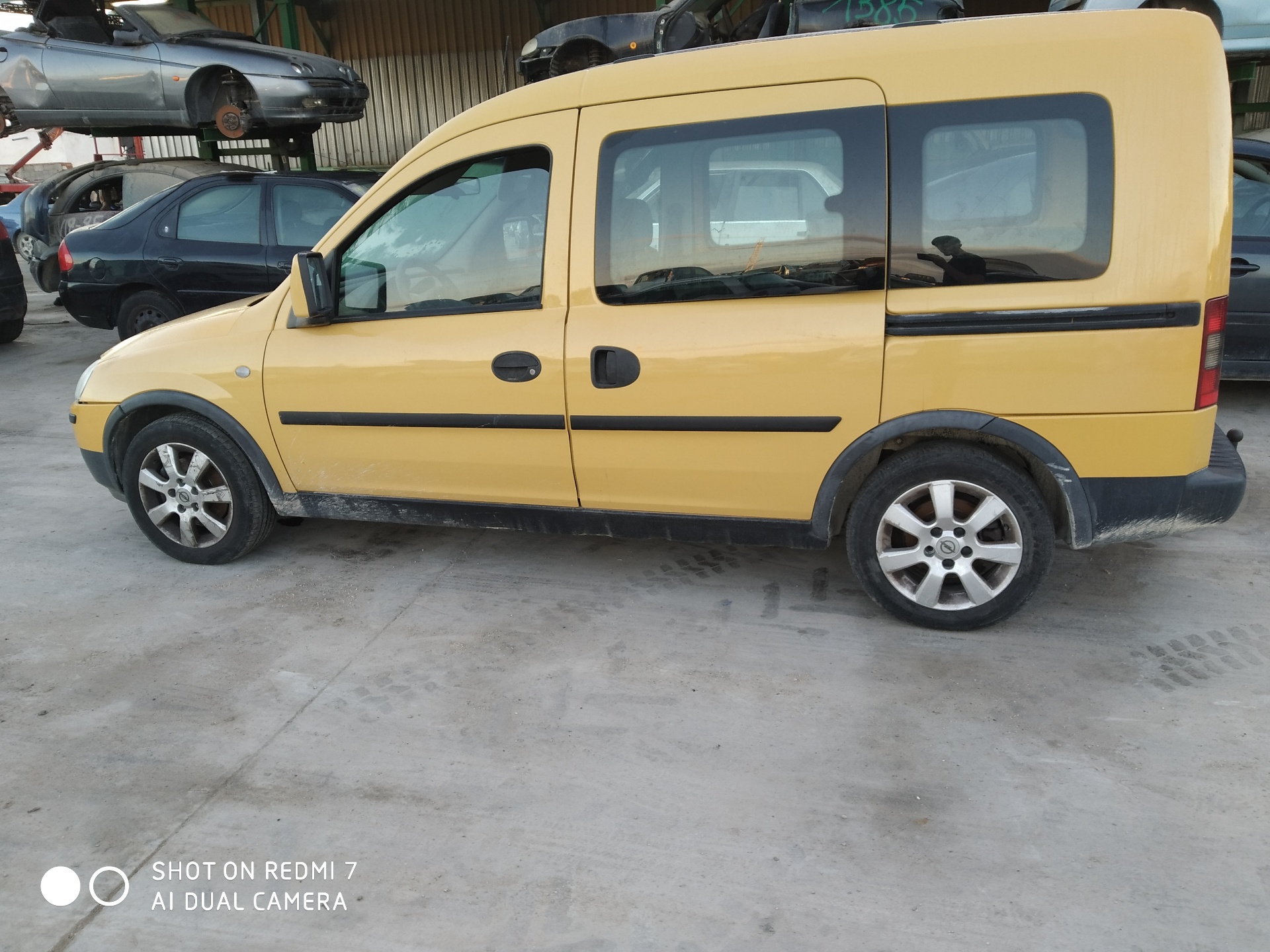 OPEL Combo C (2001-2011) Forreste venstre drivaksel N2.Z1.4.6.3 22741600