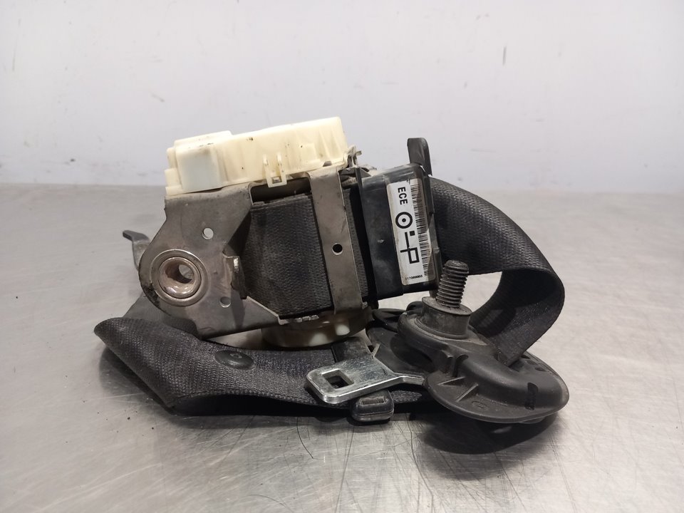 BMW 3 Series E90/E91/E92/E93 (2004-2013) Front Left Seatbelt 330598481 25246143