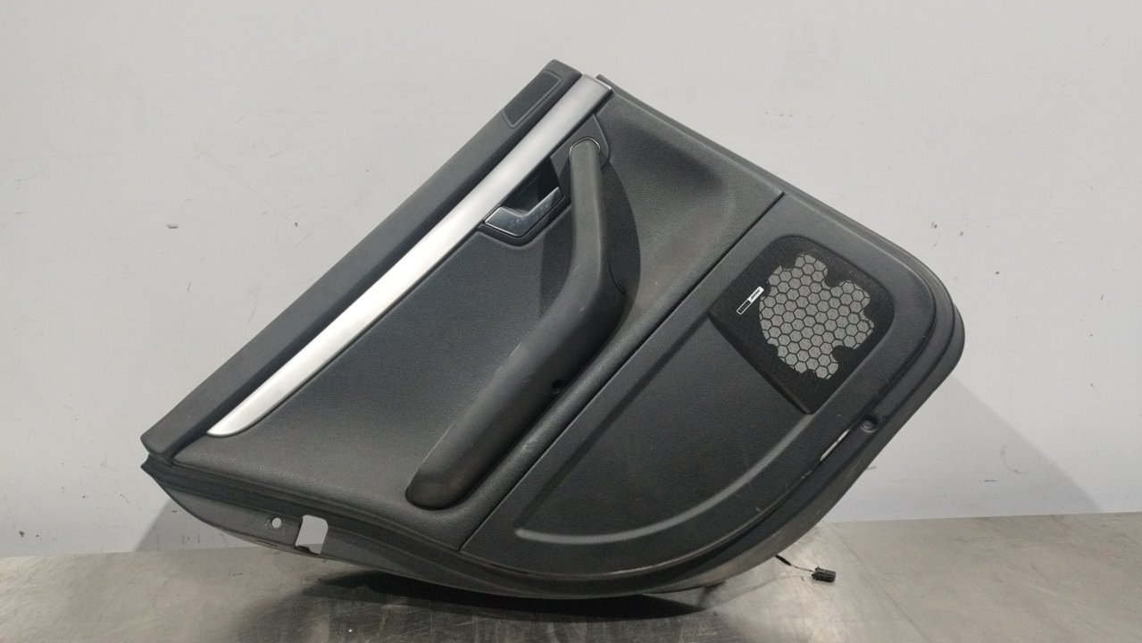 AUDI A4 B7/8E (2004-2008) Moulure de porte arrière gauche 24889189