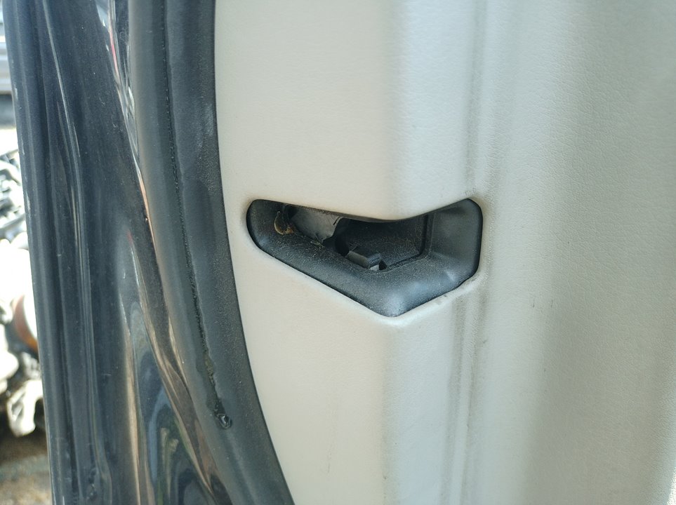 AUDI A6 C6/4F (2004-2011) Front Left Door Lock 22742143