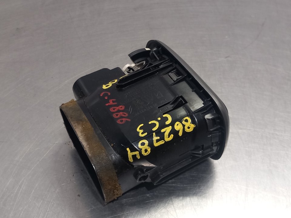 Rejilla aireadora 8FS 9683043377 de Citroen C3 picasso (sh_) 2010-0 95 CV - pieza usada