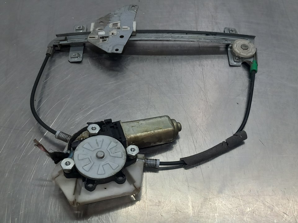 VOLVO S40 1 generation (1996-2004) Bakre høyre dør vindusregulator 113136102 25247069