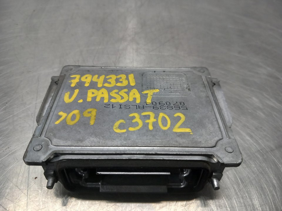 VOLKSWAGEN Passat B6 (2005-2010) Xenon Light Control Unit 4L0907391 24914051
