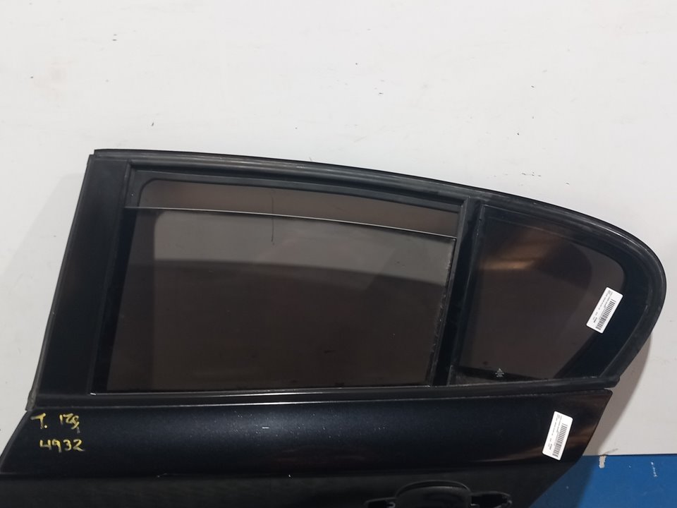 BMW 1 Series E81/E82/E87/E88 (2004-2013) Rear Left Door 25987411