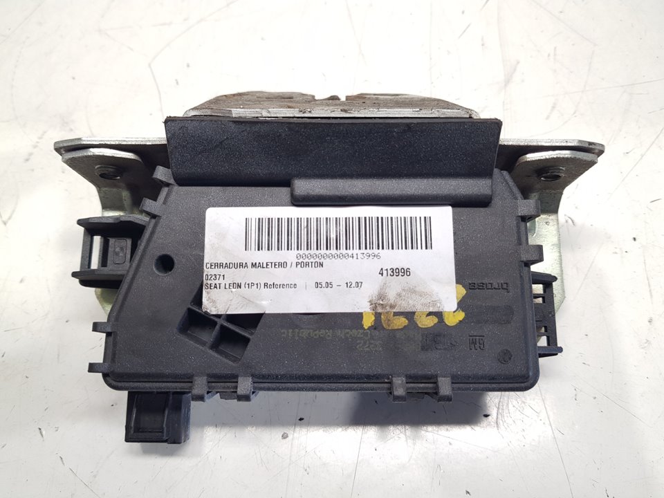 SEAT Leon 2 generation (2005-2012) Takaluukun takaluukun lukko N1.Z1.28.1.M 22742798