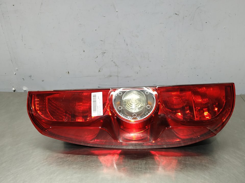 Piloto trasero izquierdo 330A1000 00519248460 de Opel Combo furgón/ranchera familiar (x12) 2012-0 95 CV