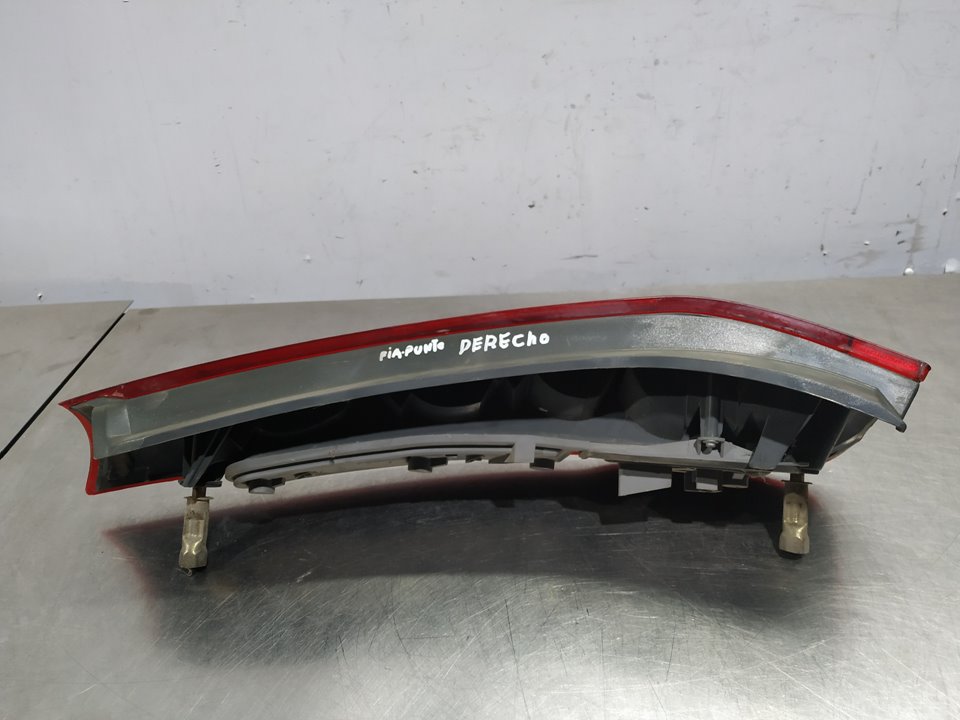 Feu arrière droit 7730722 de Fiat Punto (188_) 1999-2010 - pieza usada