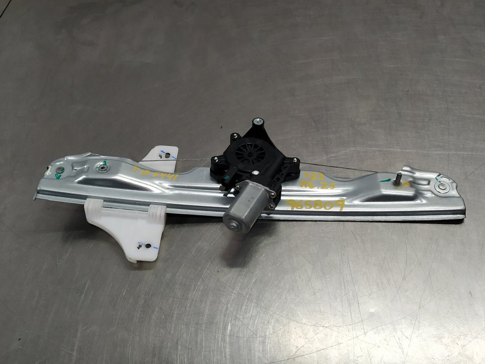 Elevalunas trasero derecho 15S4C 10233938 Mg Zs 2019-0 106 CV