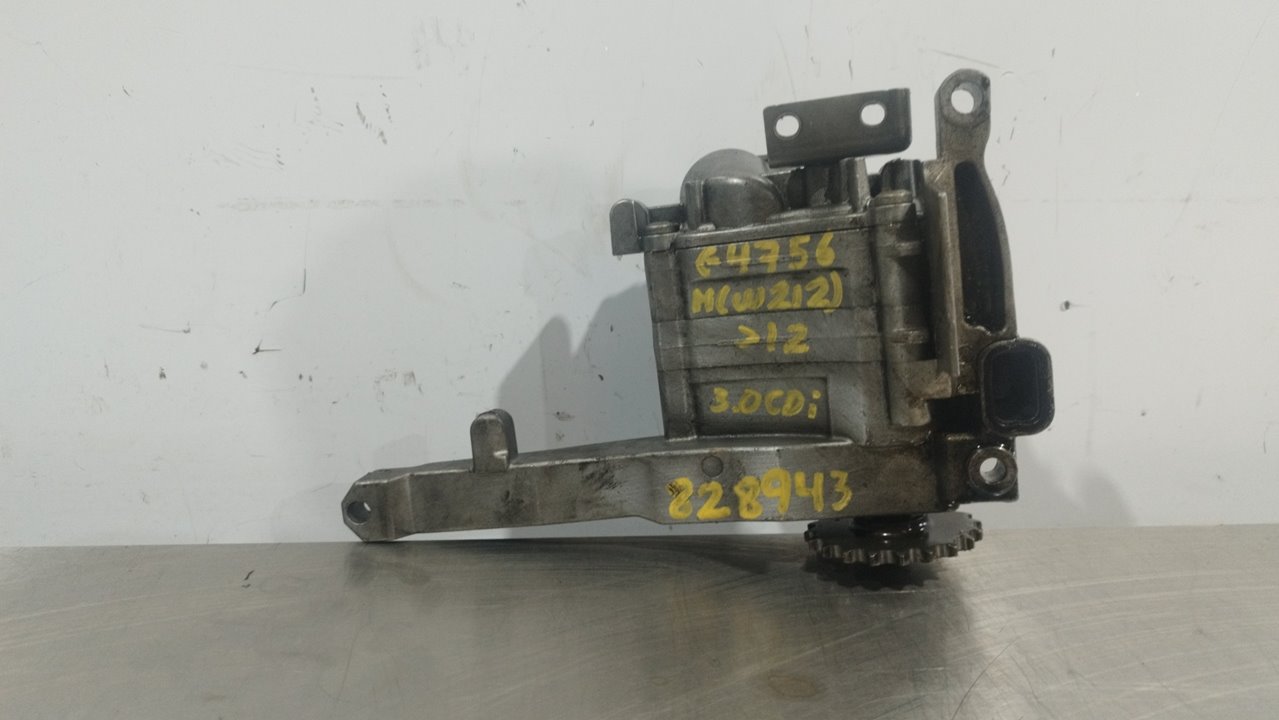 MERCEDES-BENZ E-Class W212/S212/C207/A207 (2009-2016) Oil Pump A6421811201 24937607