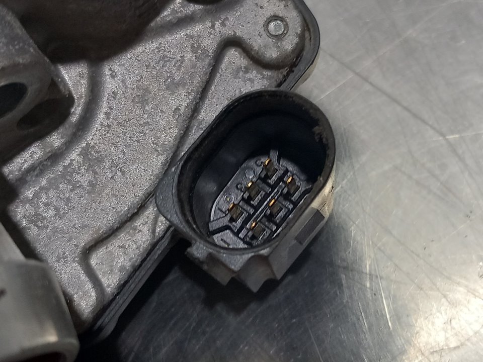 Corps de papillon SFJC 50989002 de Ford B-max (cb2) 2012-2020 - pieza usada