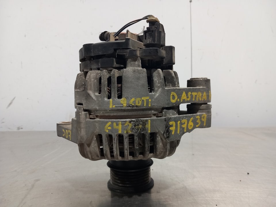 OPEL Astra J (2009-2020) Alternator 25893554