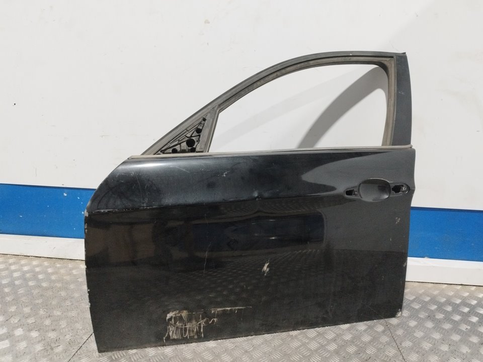 BMW 3 Series E90/E91/E92/E93 (2004-2013) Front Left Door 25896280