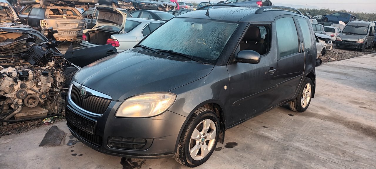 SKODA Roomster 5J  (2010-2015) Aušinimo radiatorius 6Q0121253R 24911305