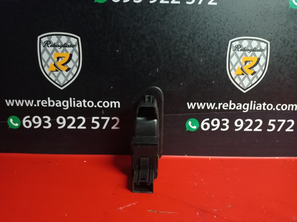 VOLKSWAGEN Golf 6 generation (2008-2015) Rear Right Door Window Control Switch 5K0868345 24909692