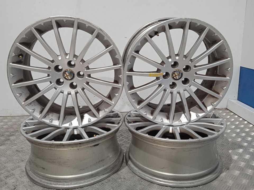 ALFA ROMEO GT 937 (2003-2010) Wheel Set R17 24939281