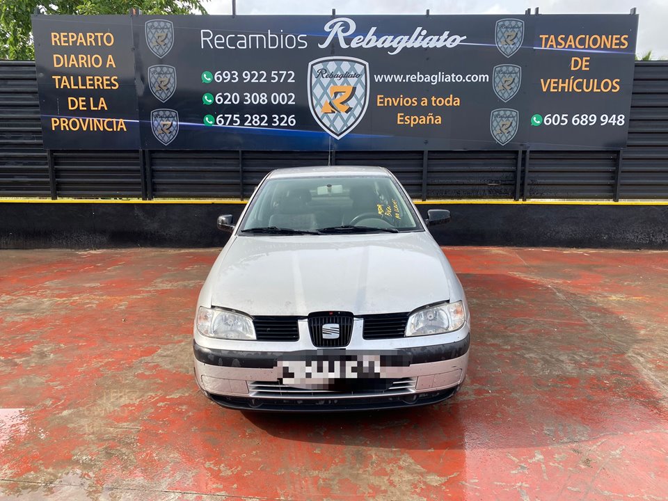 SEAT Cordoba 1 generation (1993-2003) Vairo stiprintuvo siurblys 030145157 24913480