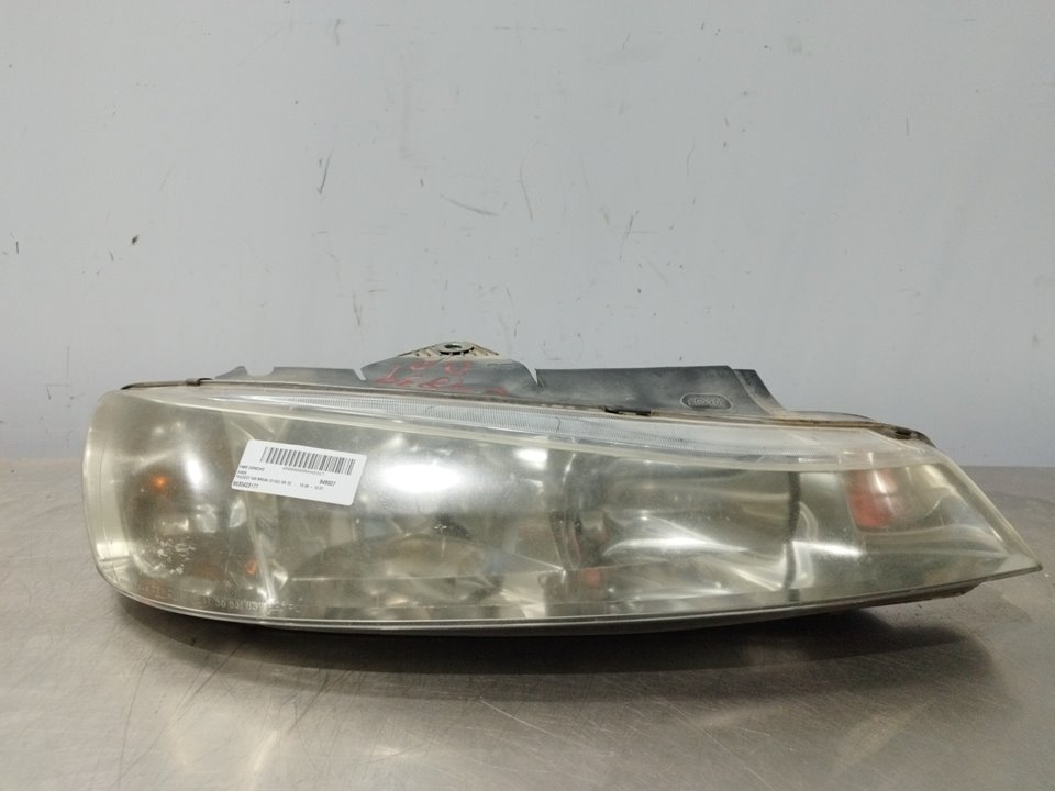 CHEVROLET 406 1 generation (1995-2004) Front Right Headlight 9630423177 25896463