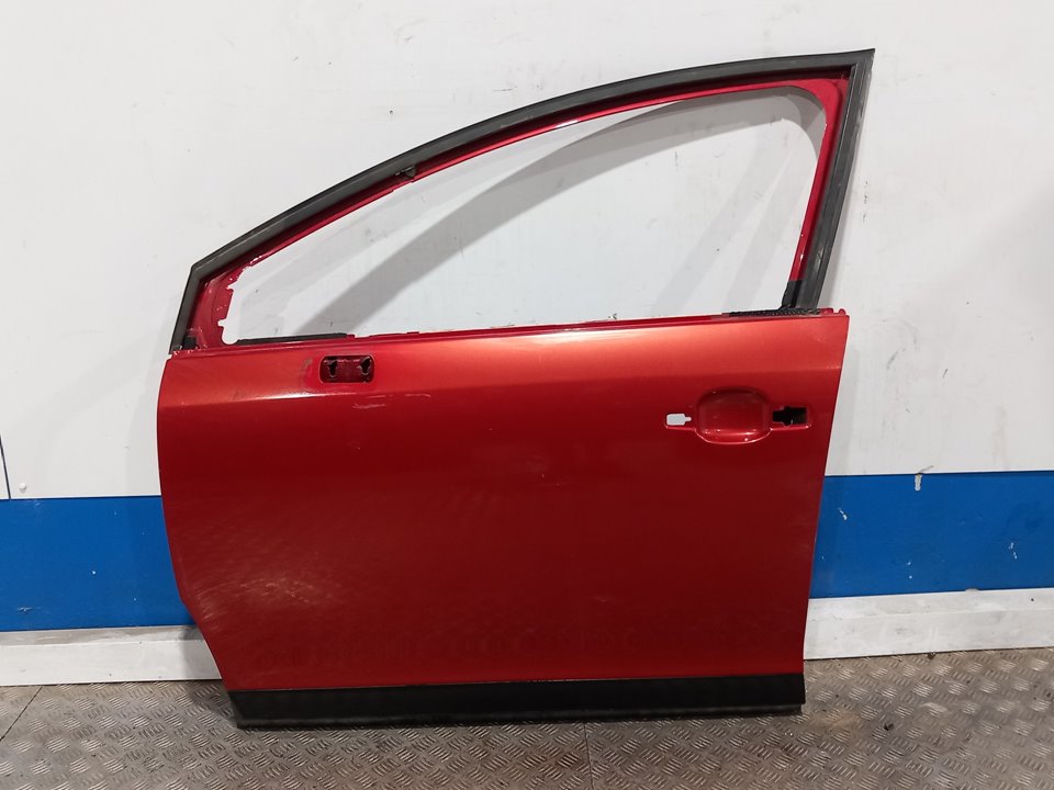 CITROËN C4 1 generation (2004-2011) Front Left Door 25211951