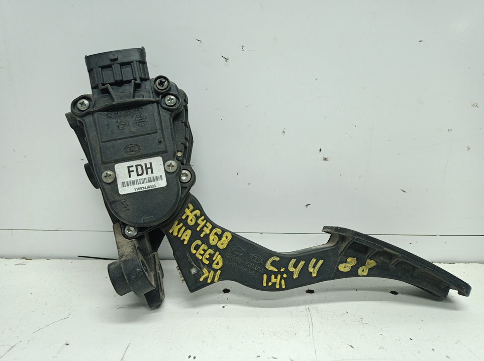 KIA Cee'd 1 generation (2007-2012) Throttle Pedal 32700XXXXX 24919188