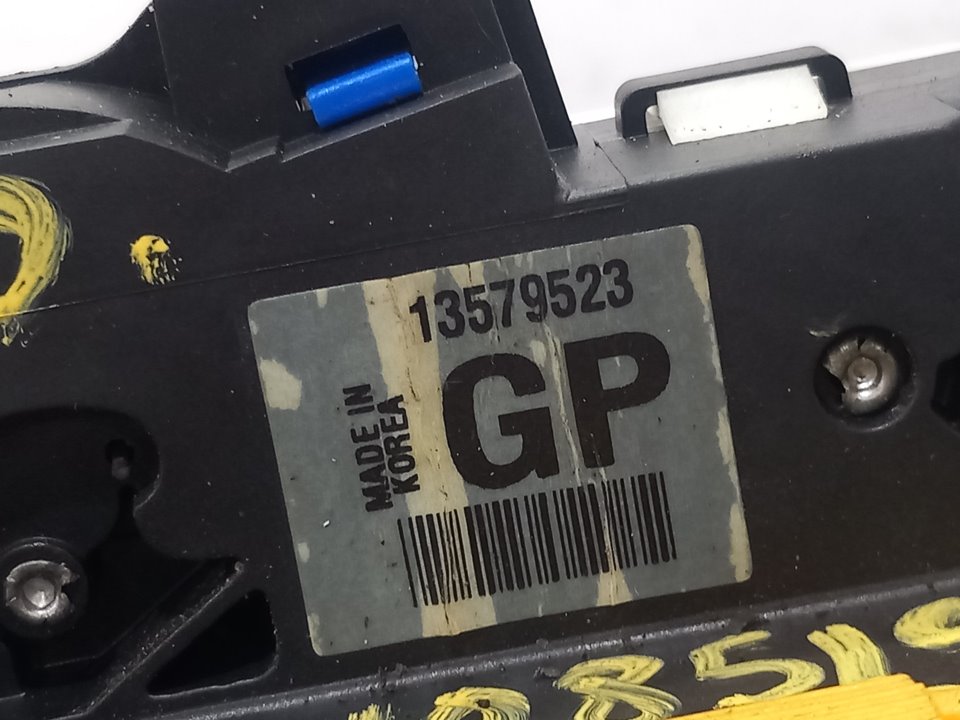 Türschloss vorne rechts B16DTL 13579523 de Opel Astra j (p10) 2009-2015 - pieza usada