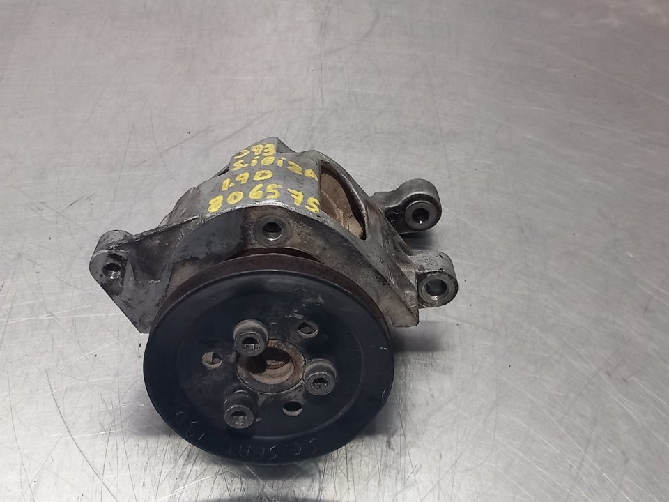 SEAT Ibiza 2 generation (1993-2002) Power Steering Pump 028145523E 25894189