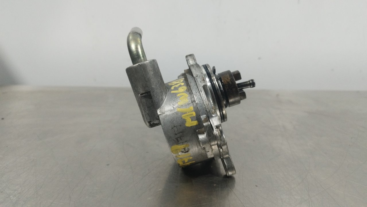 SKODA Vito W638 (1996-2003) Vacuum Pump A6112300165 24934468