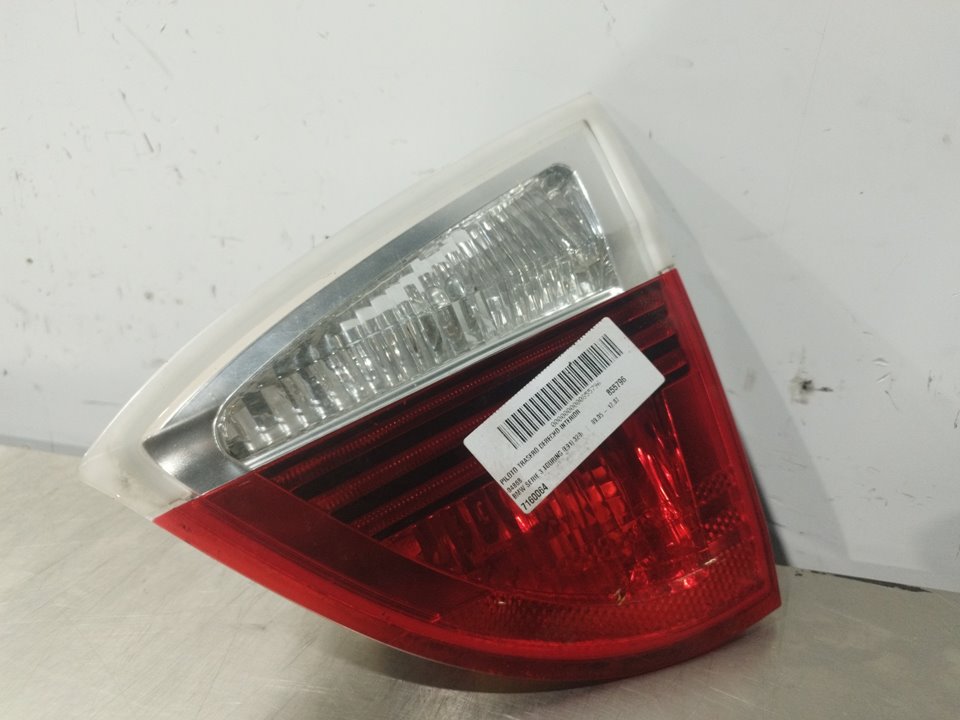 BMW 3 Series E90/E91/E92/E93 (2004-2013) Δεξί πίσω πίσω φως 7160064 25897308