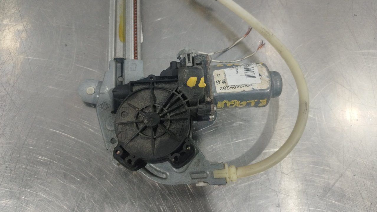 RENAULT Laguna 2 generation (2001-2007) Regulator de geam ușă dreapta spate 8200485202 24936525